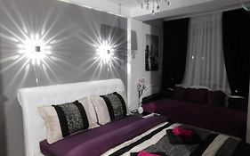 Velvet Lux