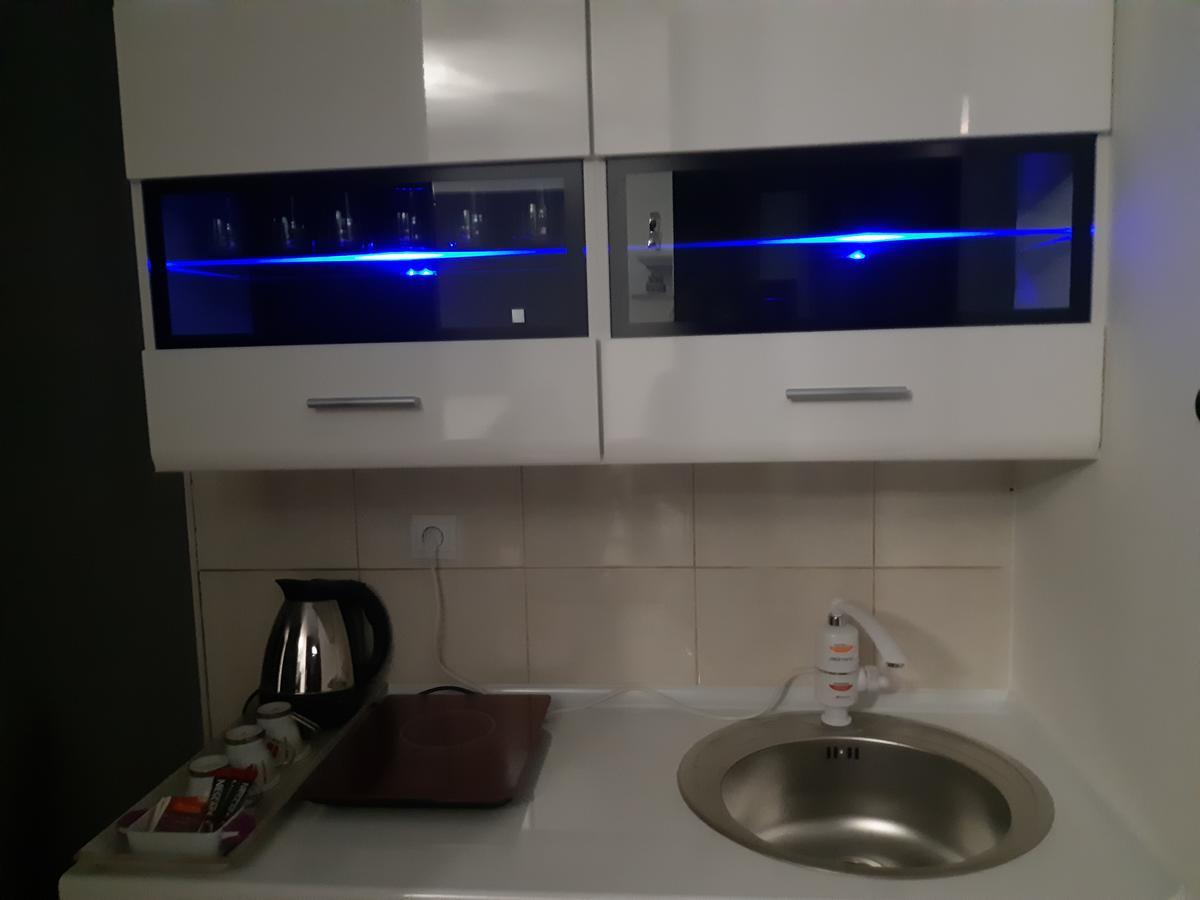 Velvet Lux Apartment Ni Екстериор снимка