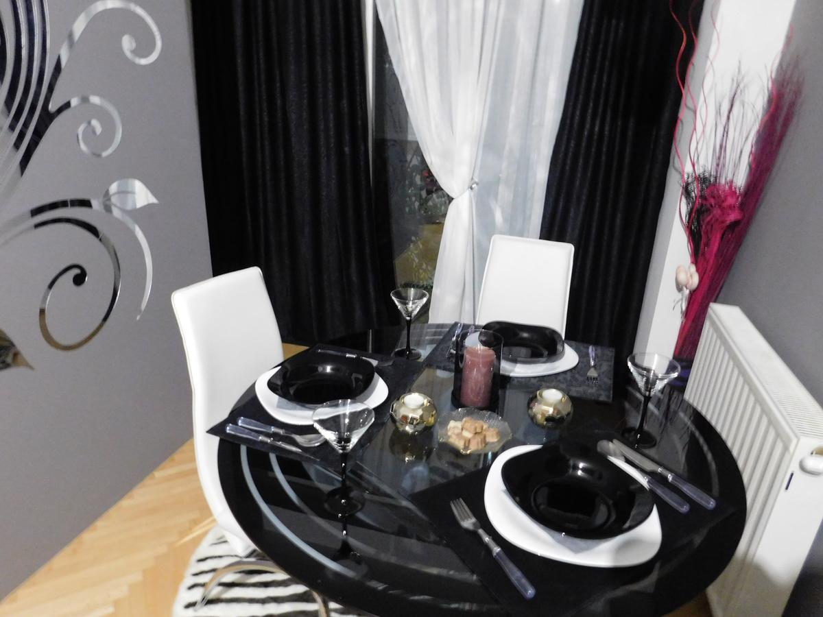 Velvet Lux Apartment Ni Екстериор снимка