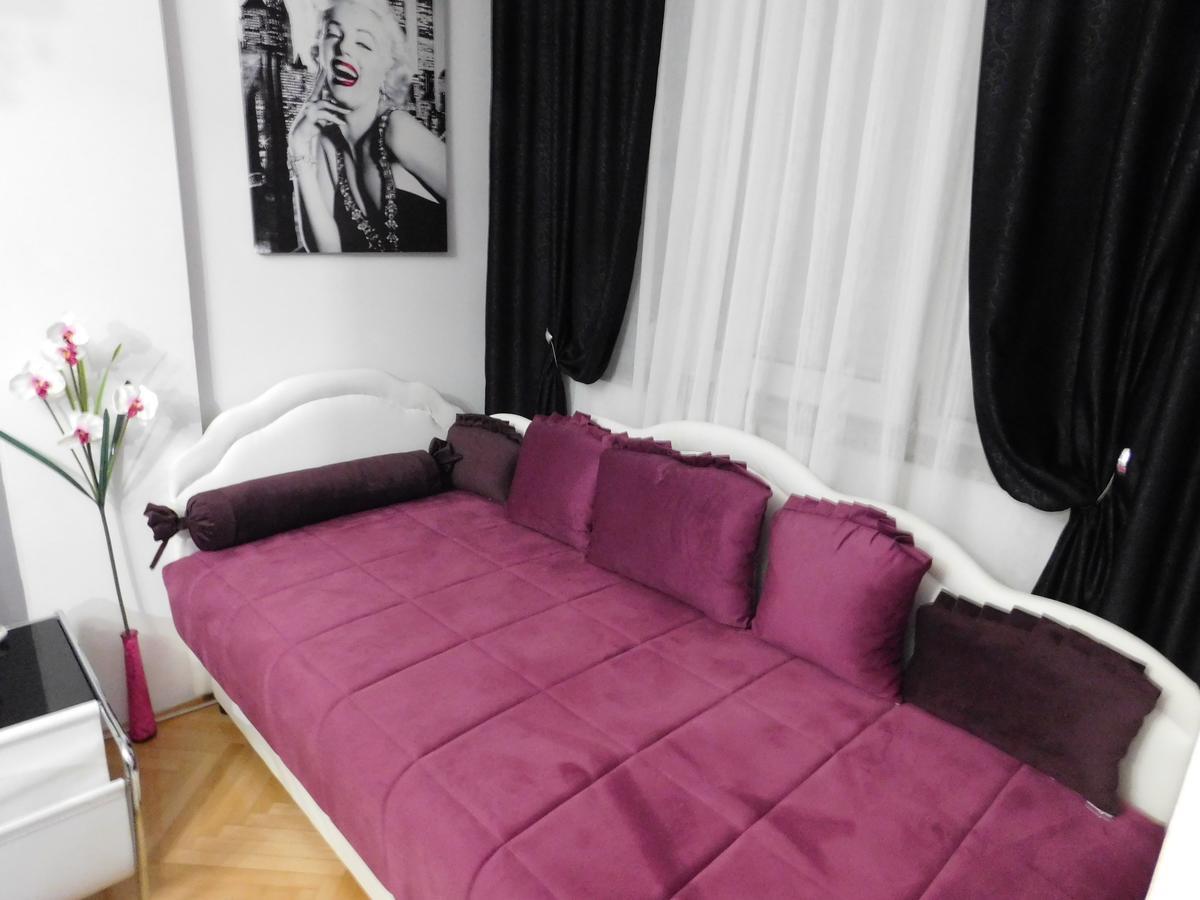 Velvet Lux Apartment Ni Екстериор снимка