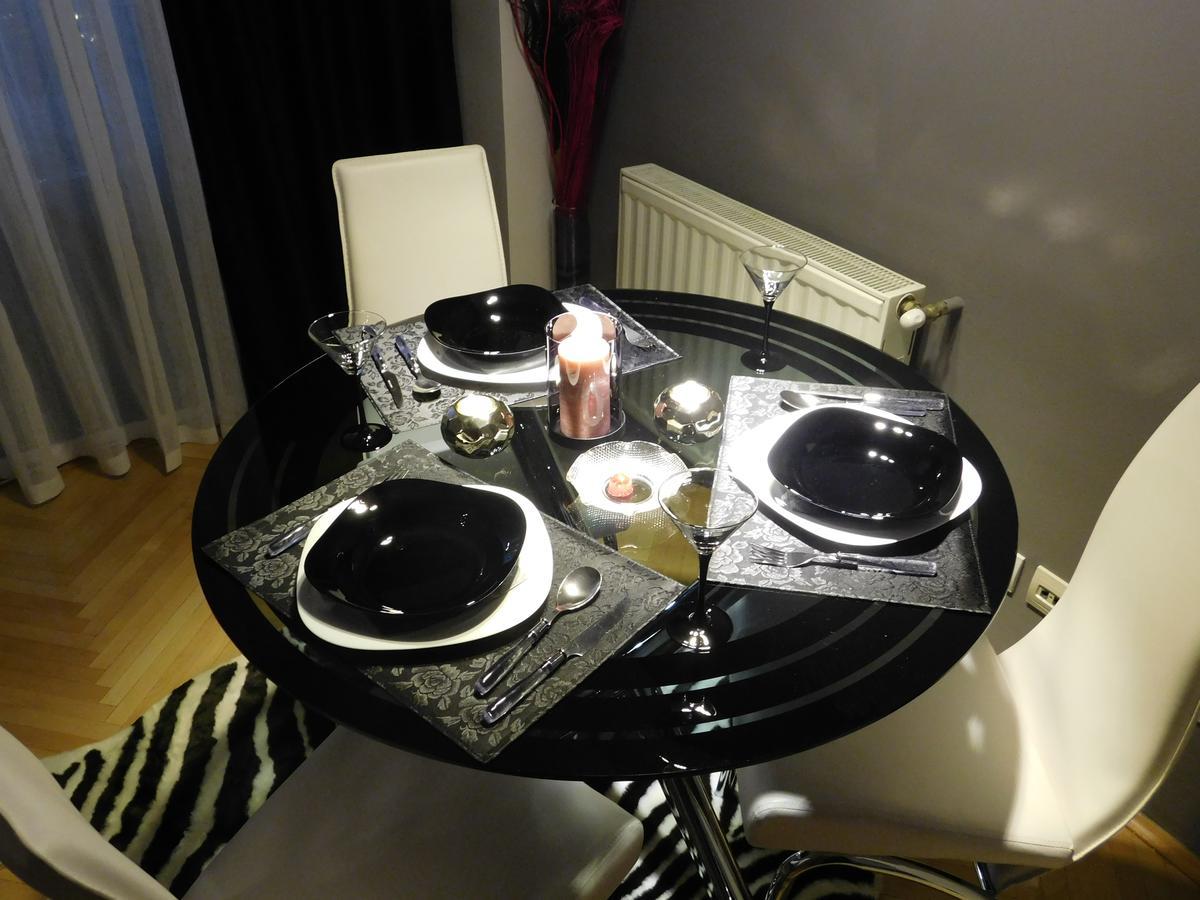 Velvet Lux Apartment Ni Екстериор снимка