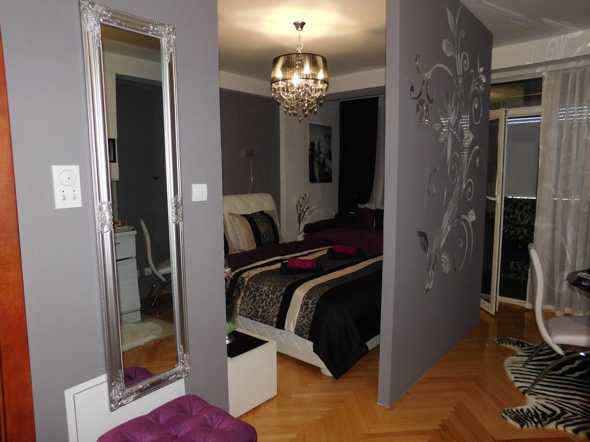 Velvet Lux Apartment Ni Екстериор снимка