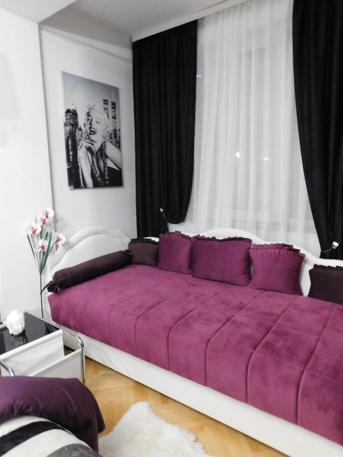 Velvet Lux Apartment Ni Екстериор снимка