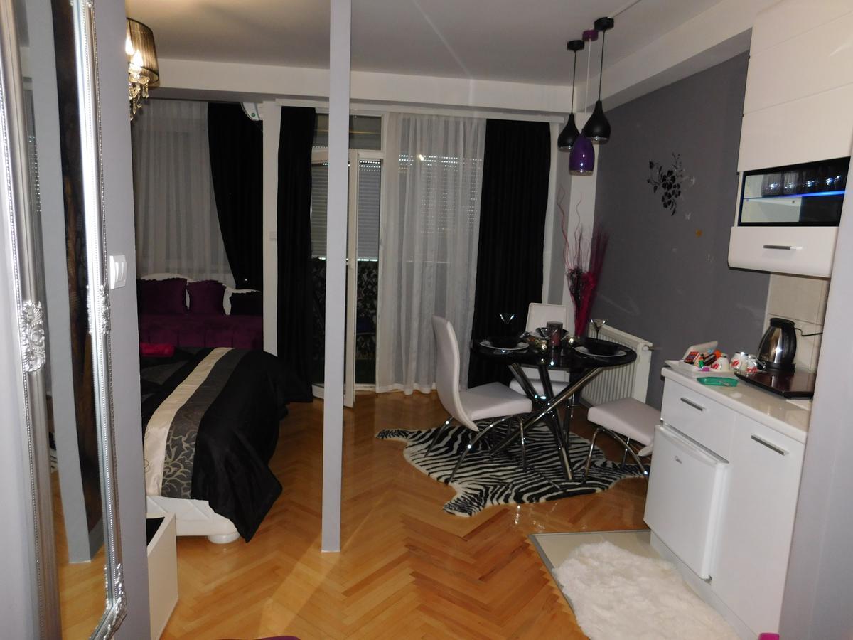 Velvet Lux Apartment Ni Екстериор снимка