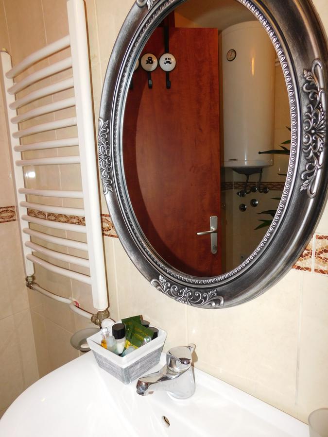 Velvet Lux Apartment Ni Екстериор снимка
