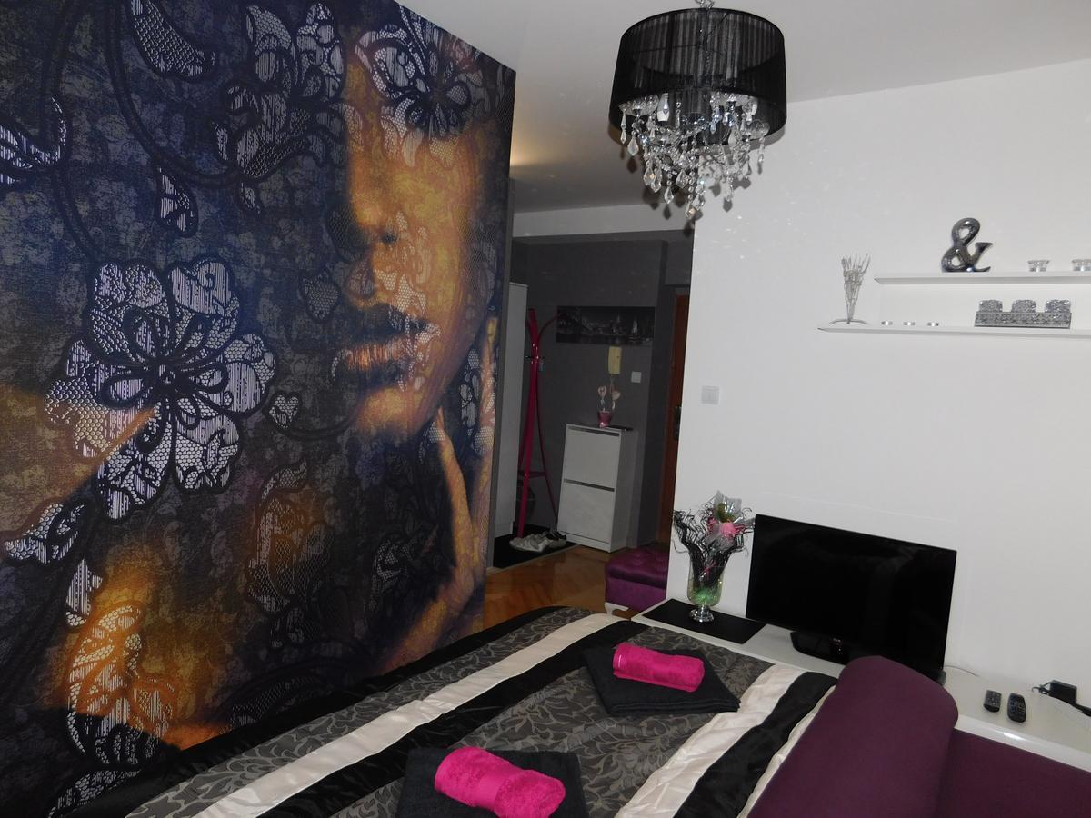 Velvet Lux Apartment Ni Екстериор снимка